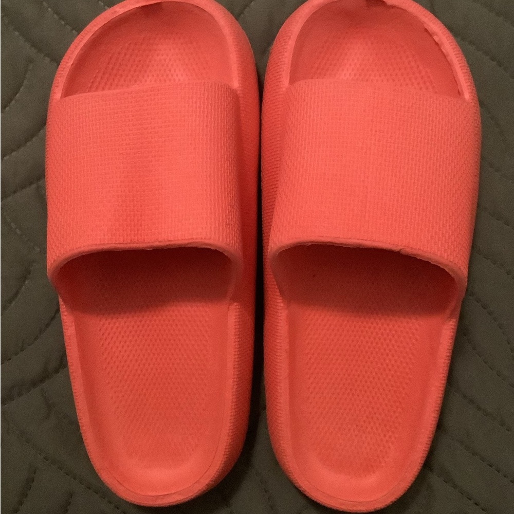 Peach color unbranded flip flops